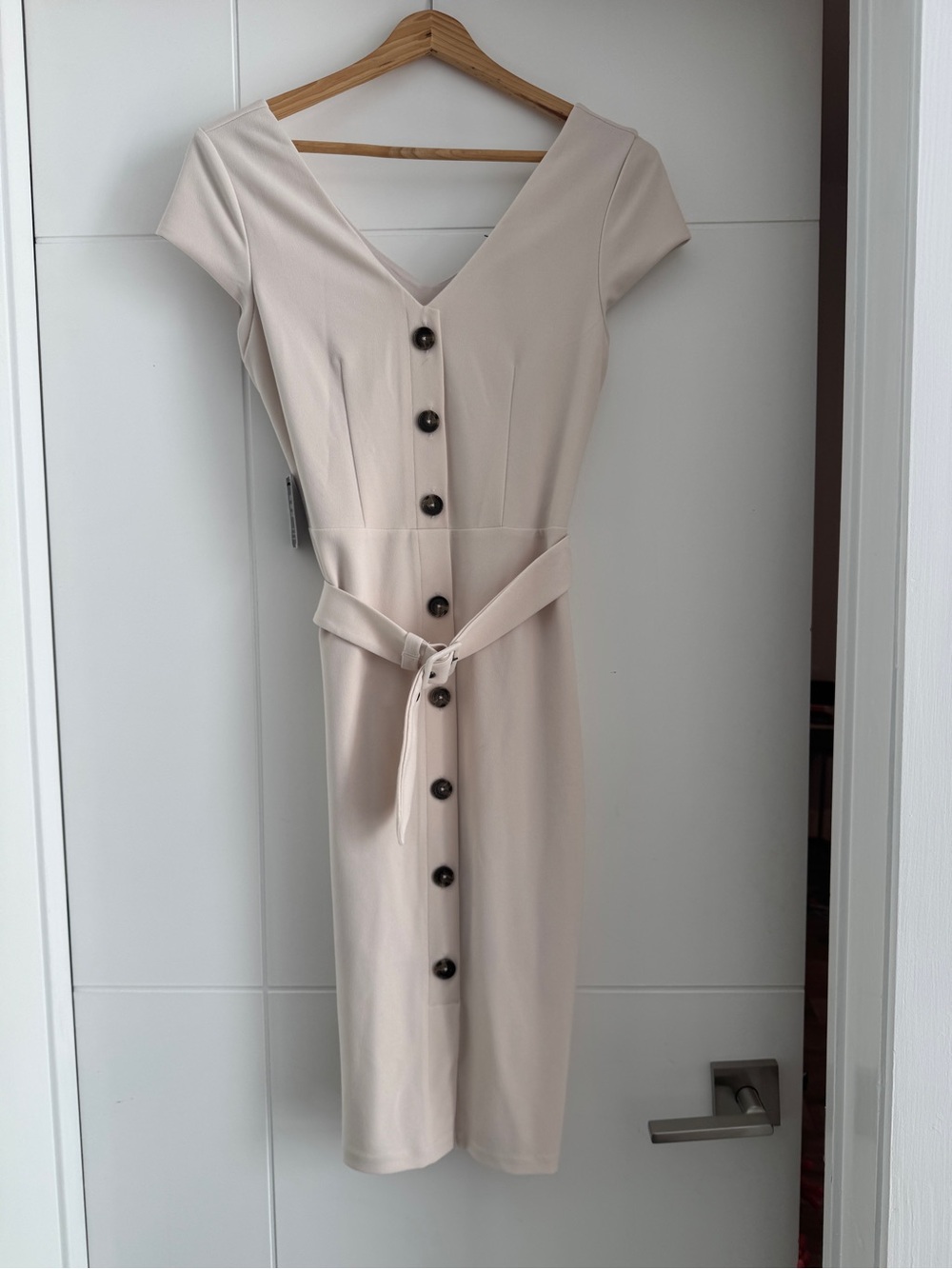 NEW Express Women’s White Creme Beige Business Casual Button up Dress - XS